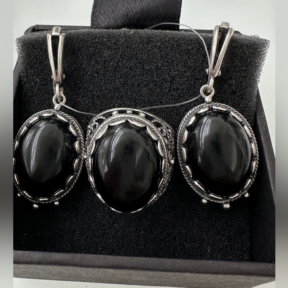 Beautiful big agate sterling silver ring and earrings,(stamped 925)NWT,size 10
